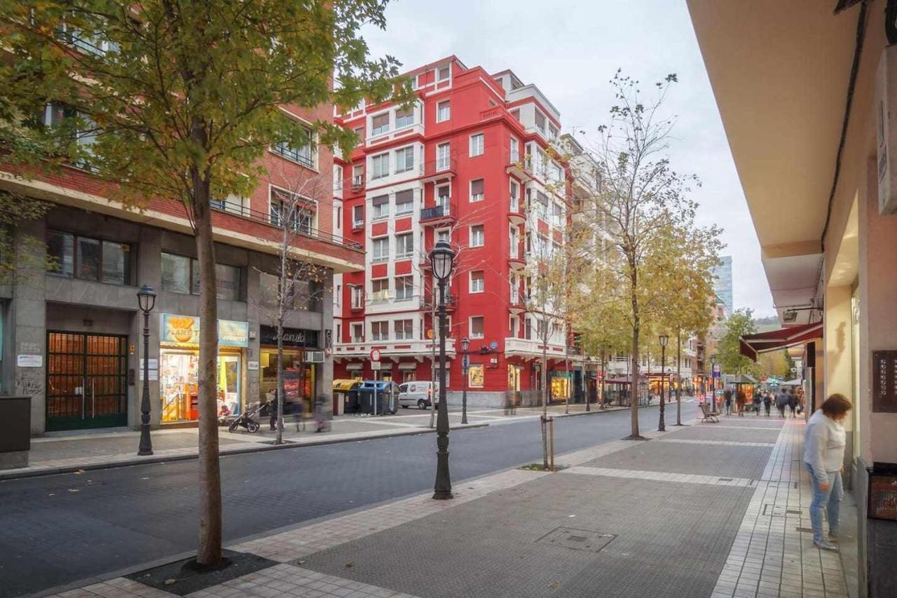 Estrena Glamour Y Guggenheim Μπιλμπάο Εξωτερικό φωτογραφία